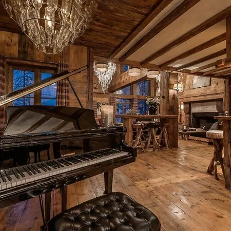 Chalet Alpine Majesty: Chalet Retreat