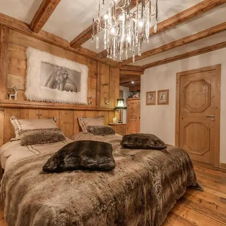 Alpine Majesty: Chalet Retreat Chalet *