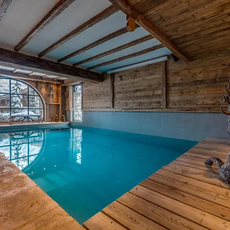 Alpine Majesty: Chalet Retreat Chalet *